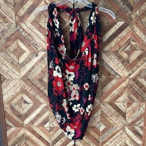 Plus size one size halter crop backless top floral new without tags unbranded